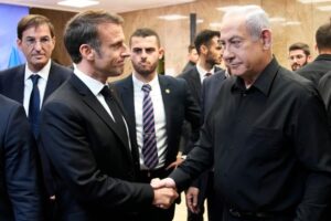 Macron et le conflit israélo-palestinien : une crise diplomatique qui exacerbe l’antisémitisme en France