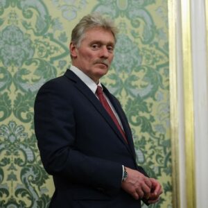 Poutine ouvre la porte à un dialogue avec Macron : une initiative inattendue